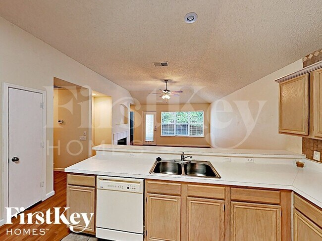 Foto del edificio - 1003 Prado Real Dr