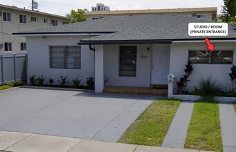 Building Photo - 1060 SW 36th Ct