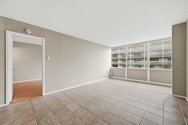 Building Photo - 1800 Lavaca St