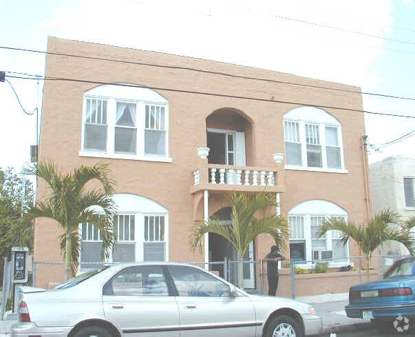 Foto del edificio - 1644 SW 4th St