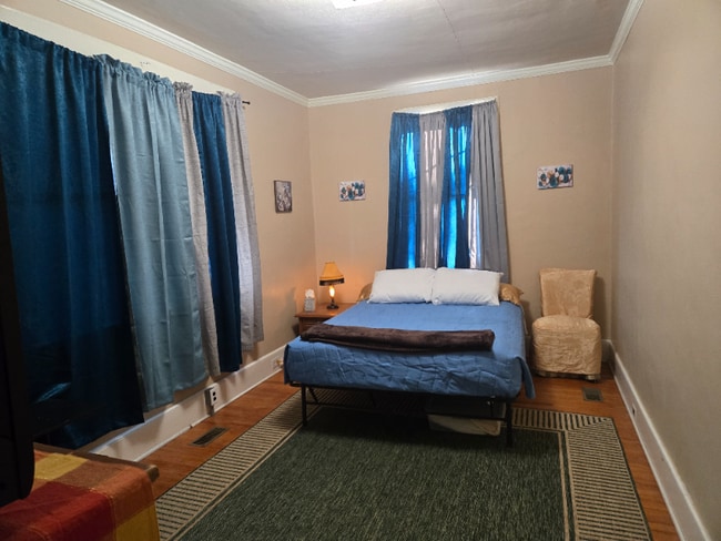 Foto del edificio - 2215 Marion St