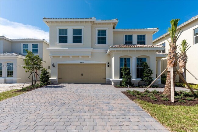 Building Photo - 3713 Greenway Dr