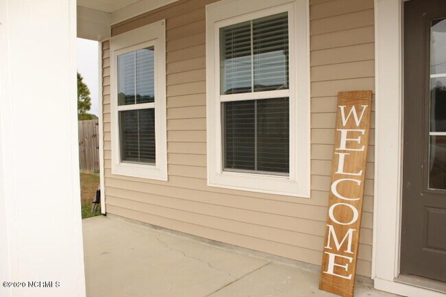 Building Photo - 119 Palo Alto Park Dr