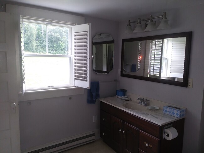 Bathroom - 65 Norris Rd