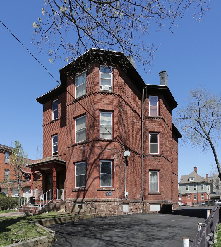 Primary Photo - 86-88 Hungerford St