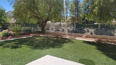 Building Photo - 1109 Scenic Crest Dr
