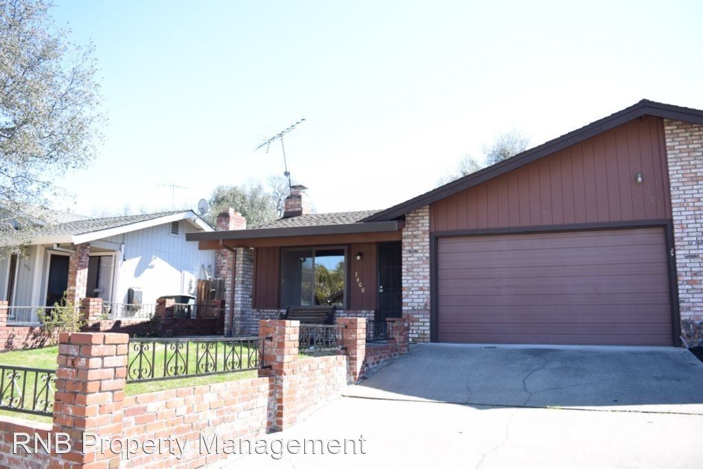 Primary Photo - 3 br, 2 bath House - 3400 Meadow Way