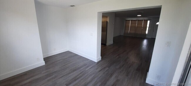 Foto del edificio - 9370 SW 1st Pl