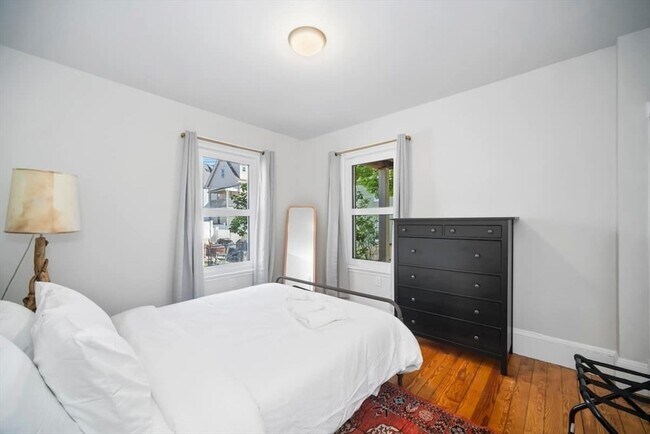 Foto del edificio - 334 Highland Ave