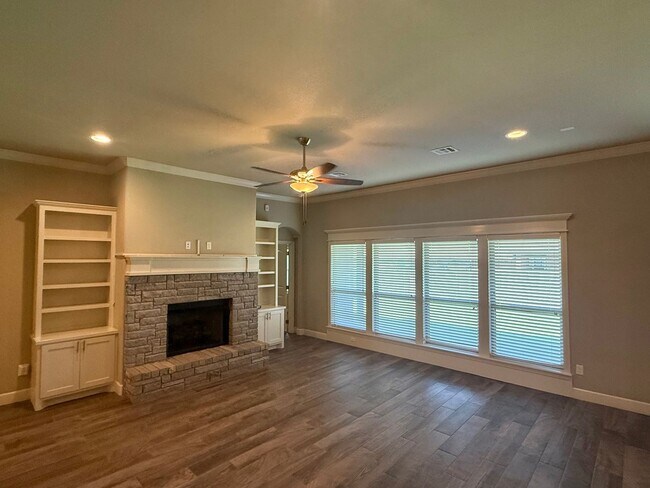 Foto del edificio - 18805 Trailview Way