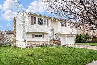 Building Photo - 809 Nelson Pl