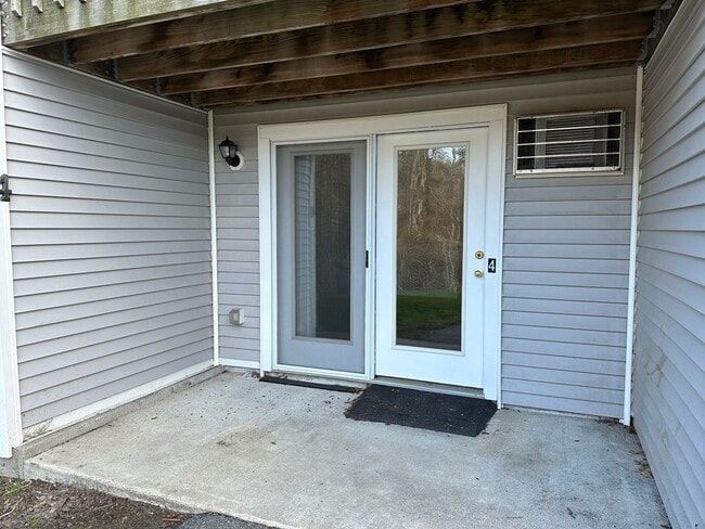 Building Photo - 4 Leblanc Dr