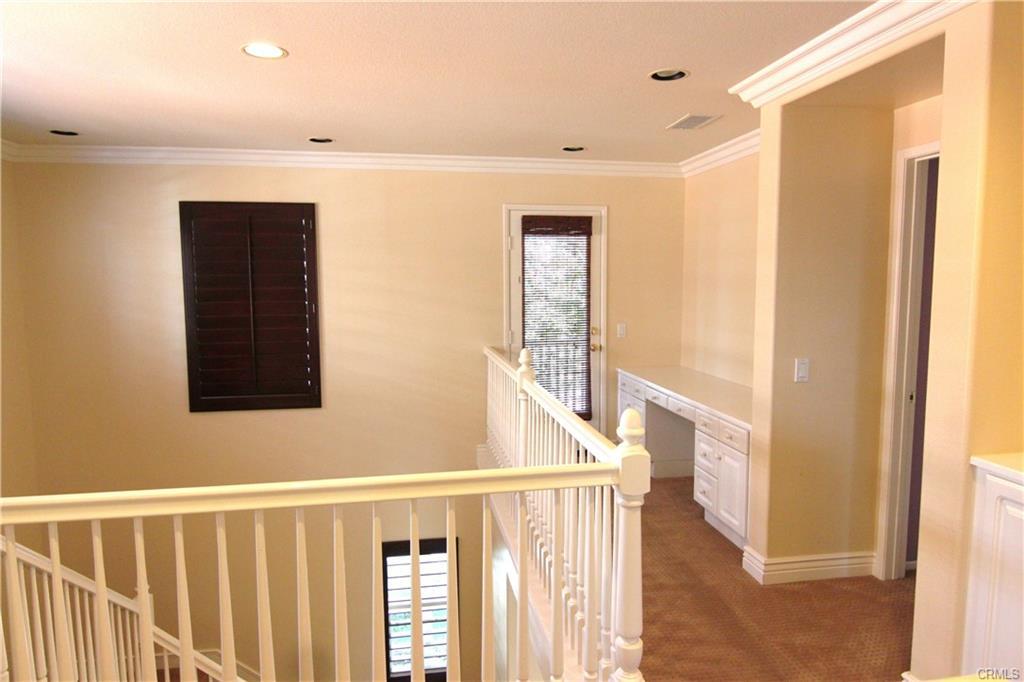 Foto del edificio - 16 Hearthside Rd