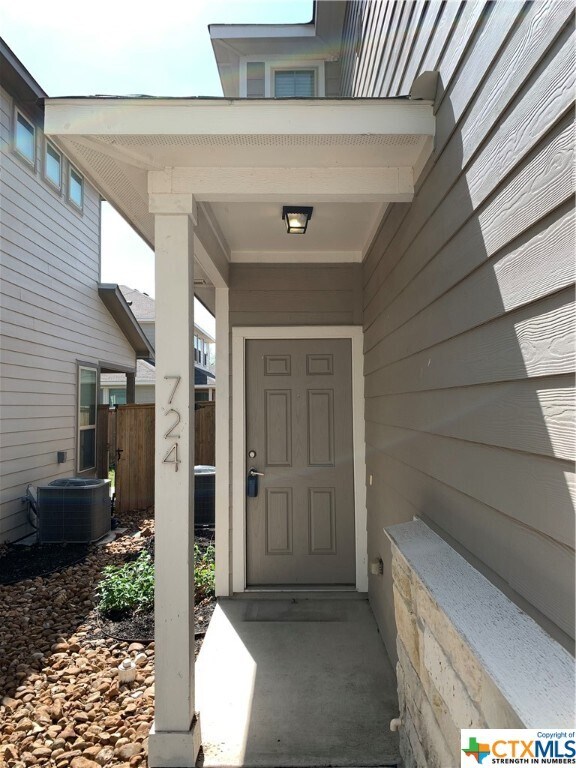 Building Photo - 724 Gristmill Dr