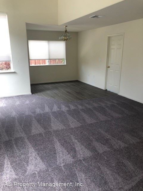 Foto del edificio - 1101 Vista Pointe Cir