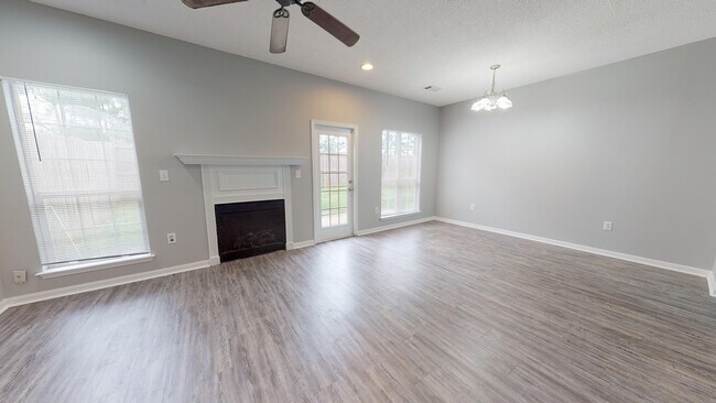 Building Photo - Pine Meadows Circle 128/132