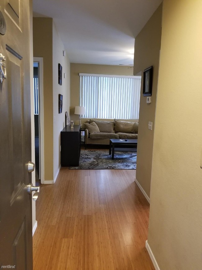 Building Photo - 2 br, 2 bath Condo - 3302 N 7th St Unit 269