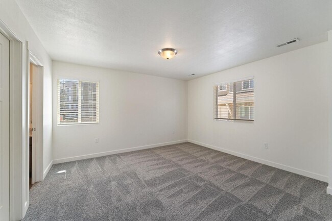 Building Photo - 14886 S Marble Rock Way
