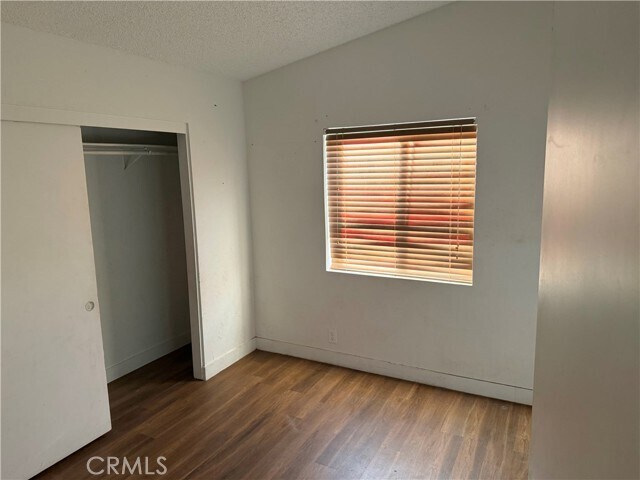 Foto del edificio - 381 Amador Rd