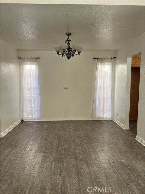 Foto del edificio - 7487 Villa Crest Pl