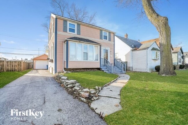 Building Photo - 509 E 161st Pl