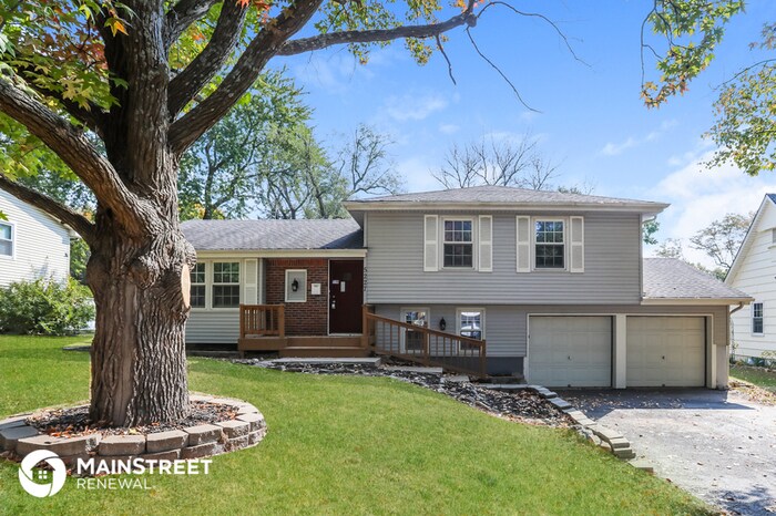 Foto principal - 5227 Delaware St