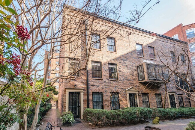 Building Photo - 1725 20th St NW
