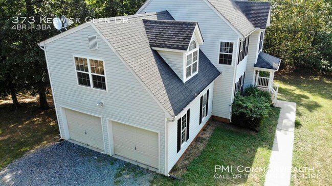 Building Photo - 4 Bed / 3 Bath With Yard