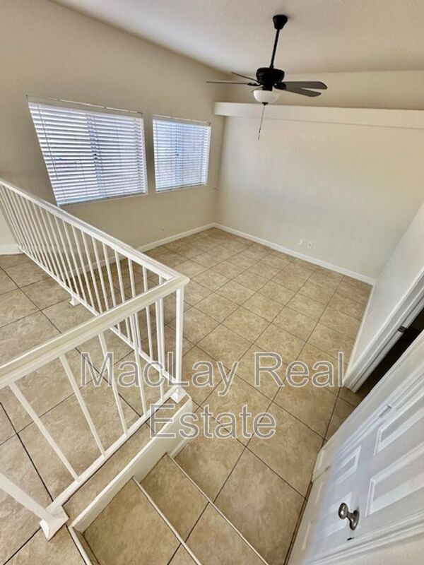 Foto del edificio - 1704 S 39th St