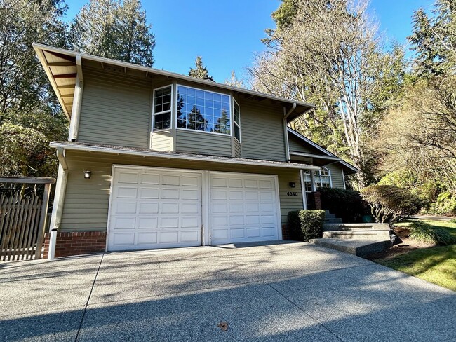 Building Photo - Mercer Island House