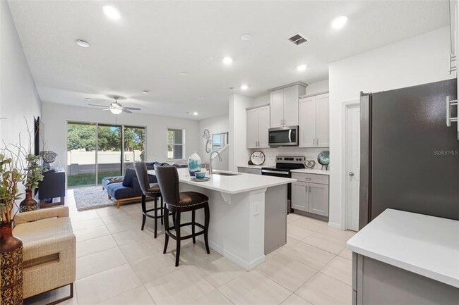 Foto del edificio - 4393 Small Creek Rd