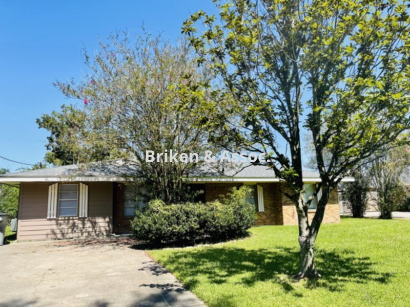 830 Blue St, Lake Charles, LA 70605 House Rental in Lake
