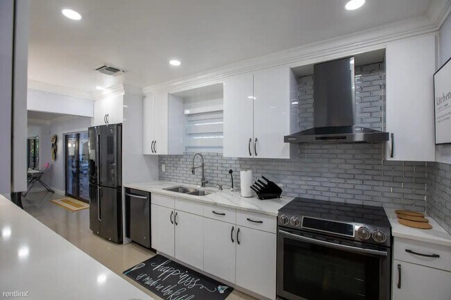 Foto del edificio - 3 br, 2 bath House - 1853 S Florida Mango Rd