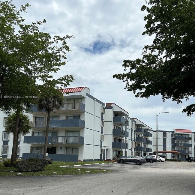 Foto del edificio - 5900 SW 127th Ave