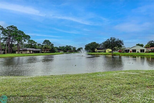 Foto del edificio - 7571 Greenlake Way