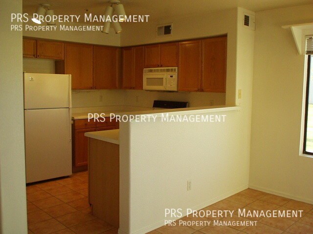 Building Photo - 624 S Crows Nest Dr