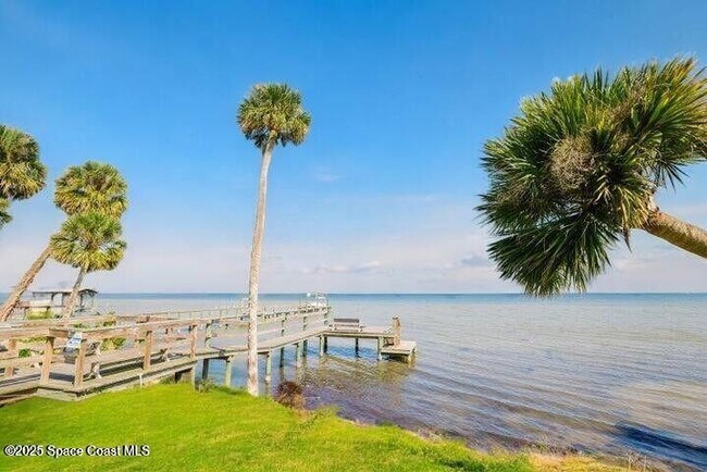 Foto del edificio - 1540 Riverside Dr
