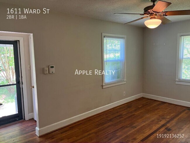 Foto del edificio - 1611 Ward St