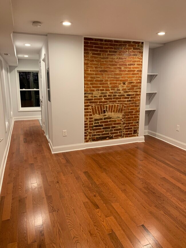 Foto del edificio - 1427 W Lombard St