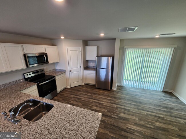 Foto del edificio - 112 Dogwood Ln