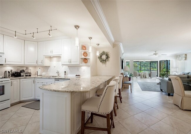 Building Photo - 5930 Via Lugano