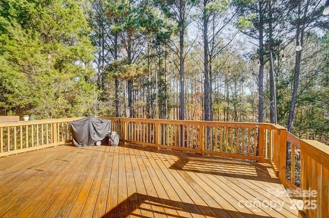 Building Photo - 25622 Seagull Dr