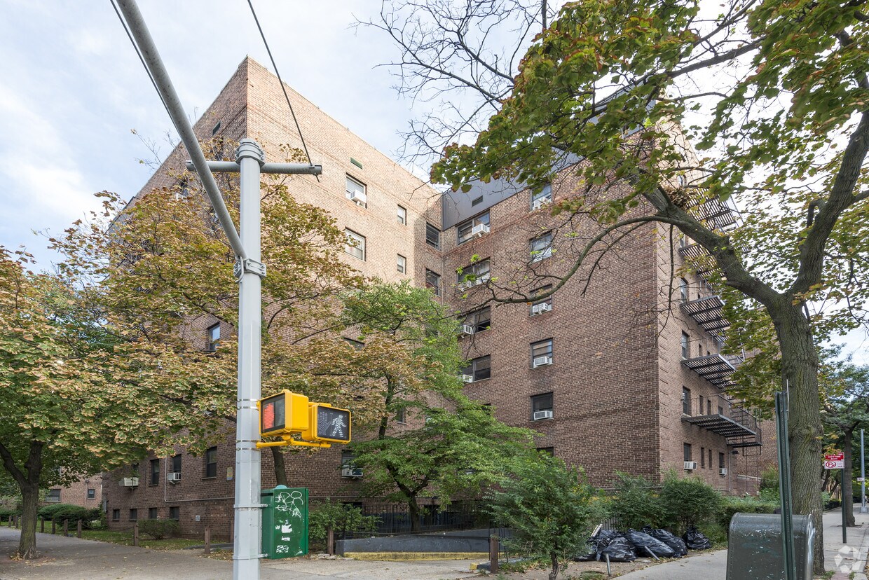 Foto principal - 7508 35th Ave