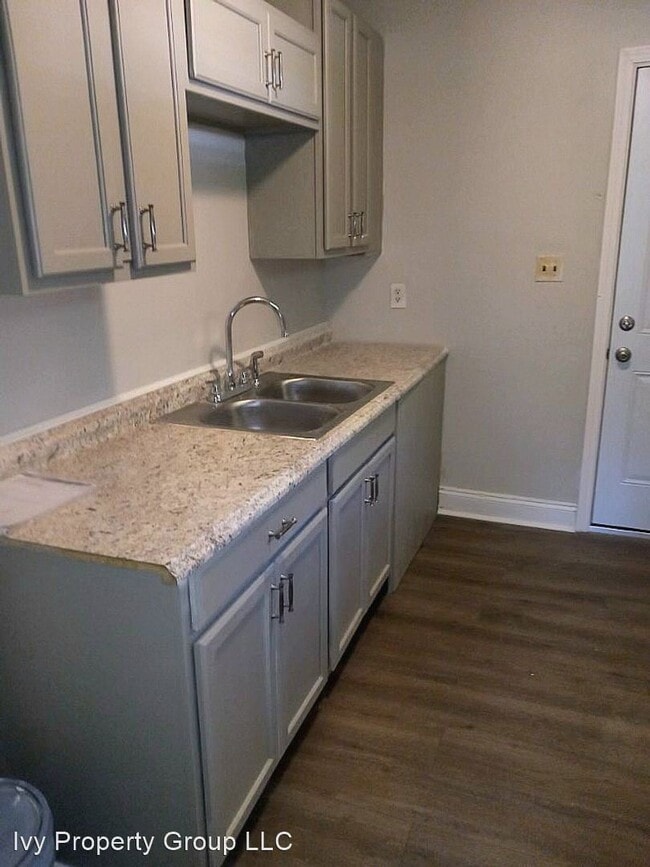 Building Photo - 3 br, 1 bath House - 2207 Madrid St