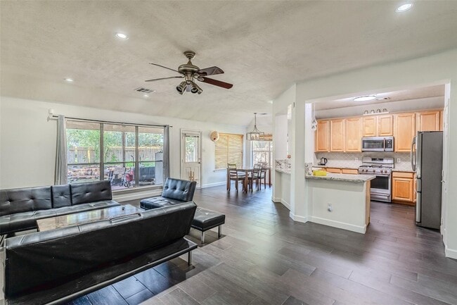 Foto del edificio - 19402 Bear Meadow Ln