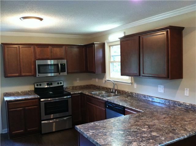 Building Photo - 3 Bedroom Pet Friendly Home For Rent!