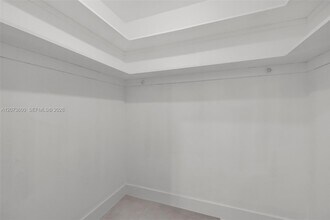 Building Photo - 345 Sarto Ave