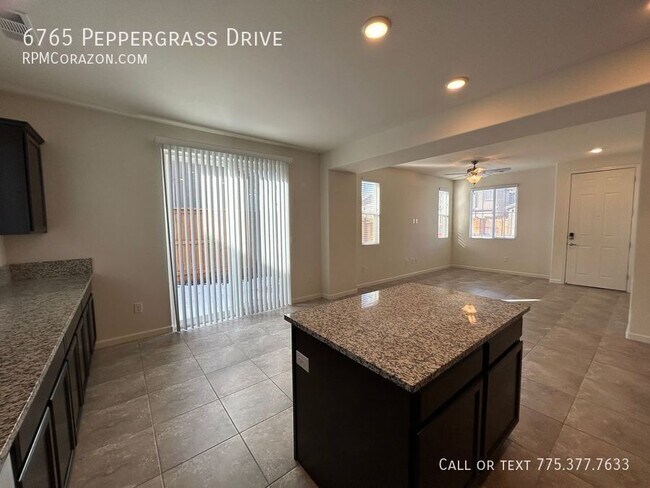 Foto del edificio - 6765 Peppergrass Drive