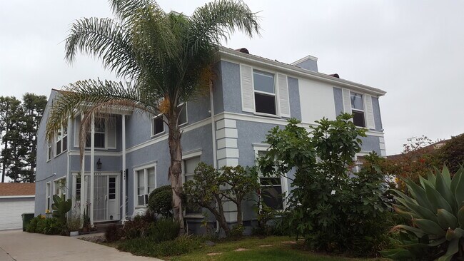 Building Photo - 5480 Edgewood Pl