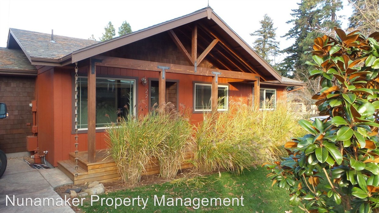 2216 Sherman Ave, Hood River, OR 97031 House Rental in Hood River, OR